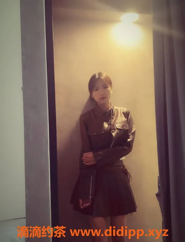 广州楼凤-天河嫩妹妮妮，6P夜课，尽享舌吻体验