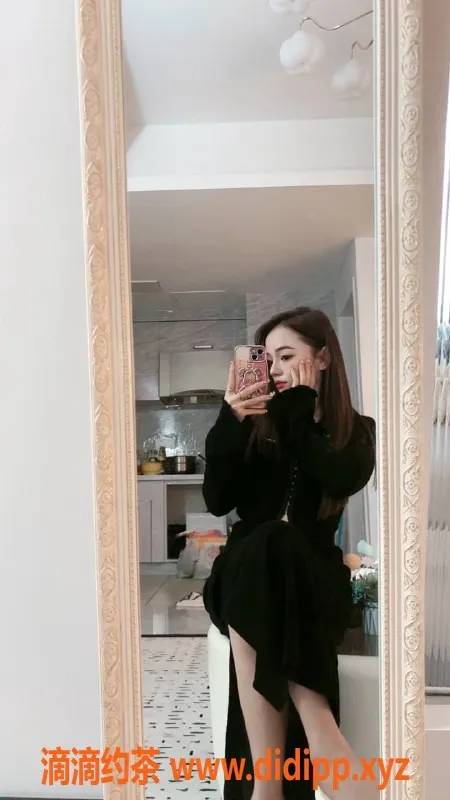 厦门楼凤-思明区颜颜，24岁162cm少女，86斤，7p可外