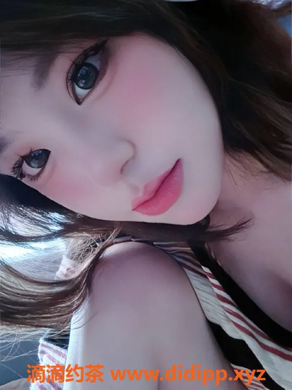 广州楼凤-白云嫩妹嘉嘉，身材火辣，课费7P！