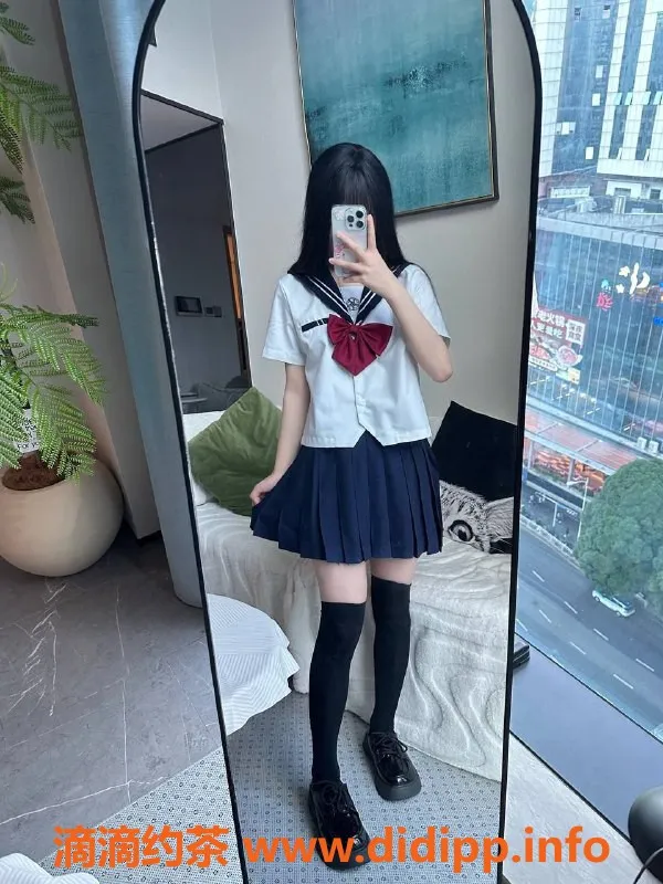 广州楼凤-天河小糯米，15P嫩妹带你体验夜课服务