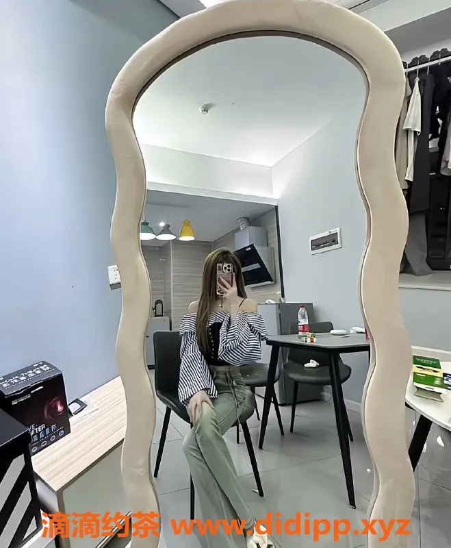 广州楼凤-白云嫩妹蝴蝶，视频验证，600元享受