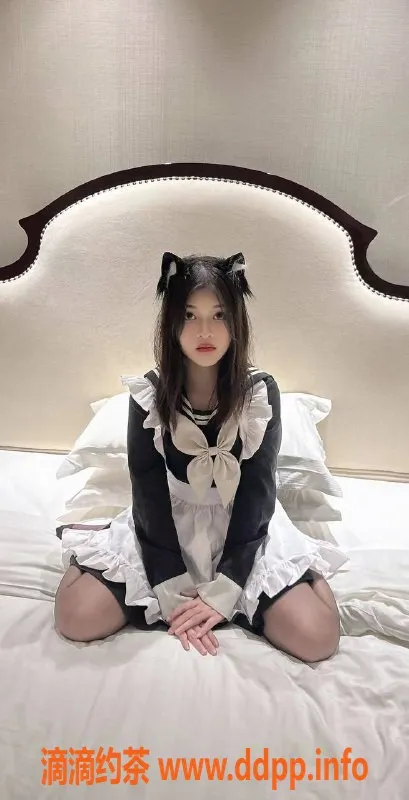 广州楼凤-天河小瑶，700元制服情趣服务等你体验！