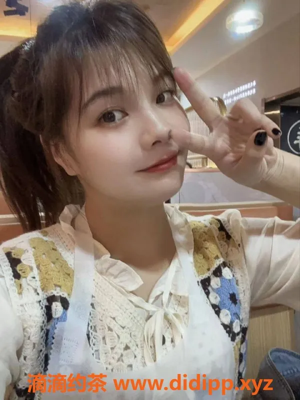 杭州楼凤-萧山区阳阳，163cm/51kg/23岁，千元以下服务