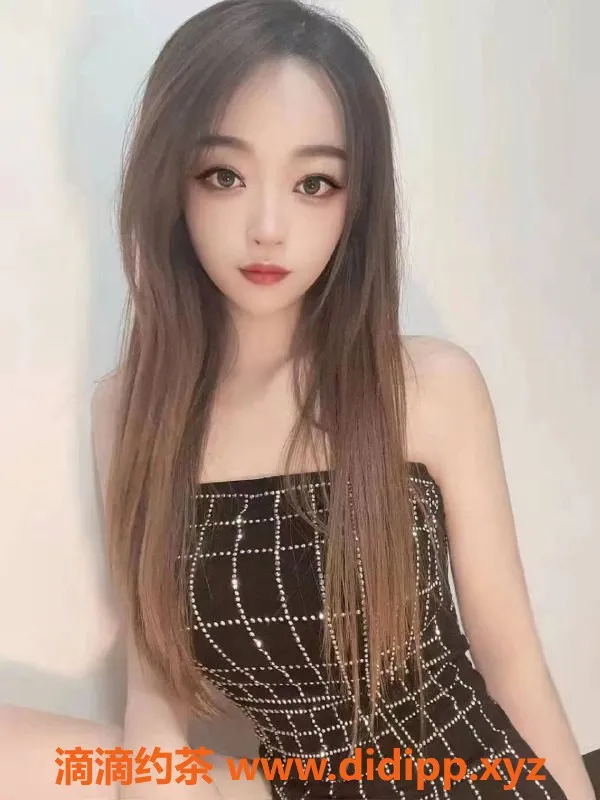 重庆楼凤-大学城草莓，20岁，身高166，实力服务