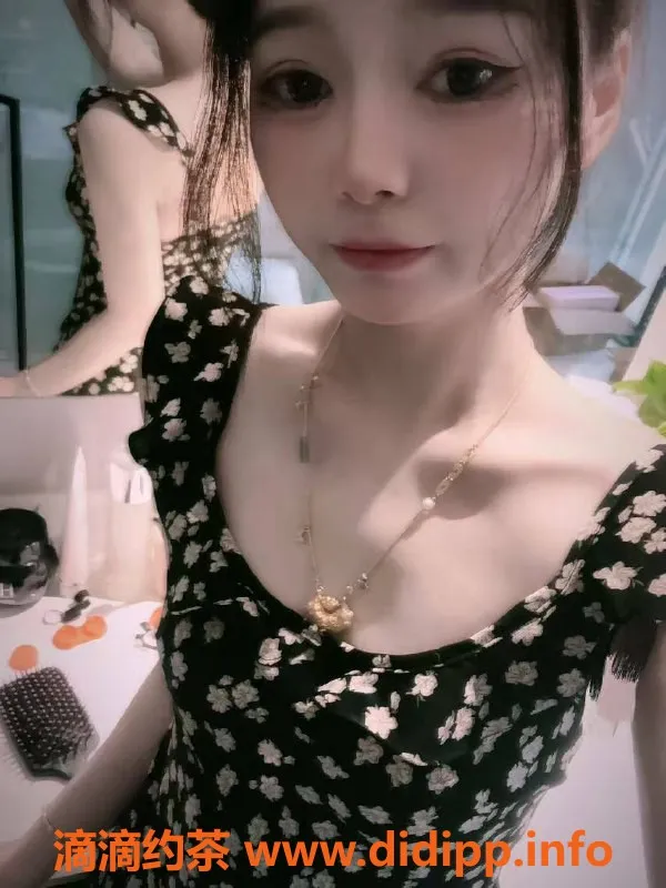 广州楼凤-天河嫩妹希希，900元最新约见体验