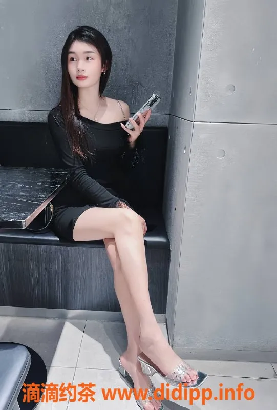 深圳楼凤-宝安小雨，身材火辣，只需700p，服务精彩！