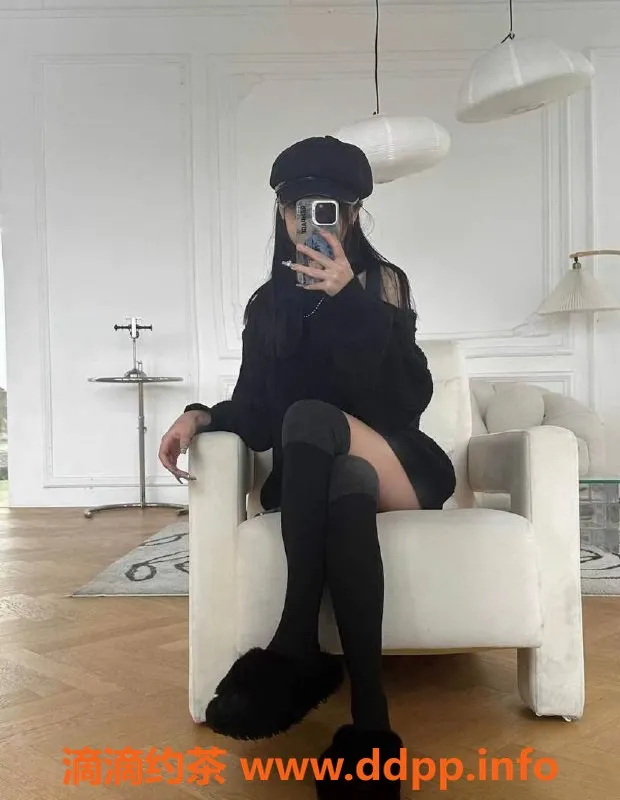 深圳楼凤-福田小希，千元优惠，舌吻制服服务