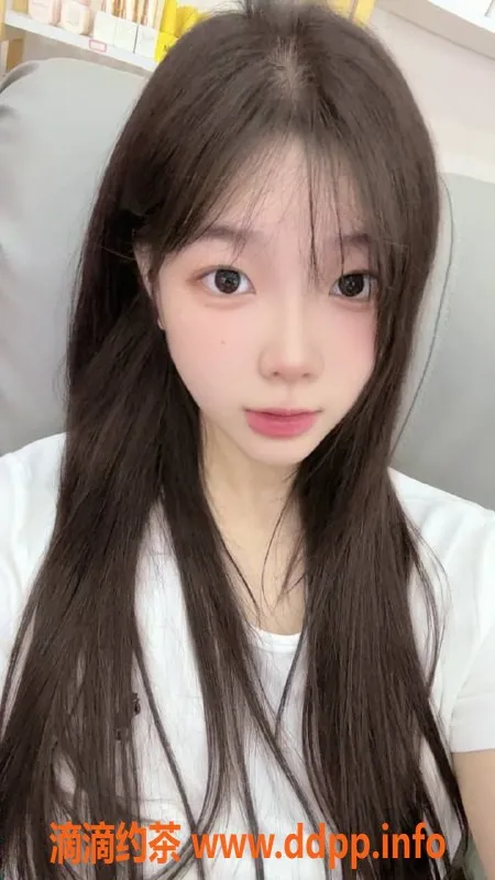 广州楼凤资源信息,天河小姨子：7P大胸嫩妹，了解一下！