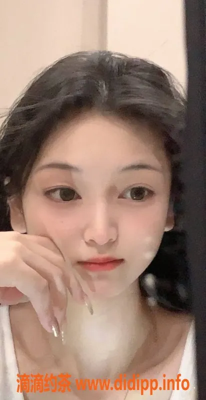 深圳楼凤-南山欣妍，1500元陪浴制服服务