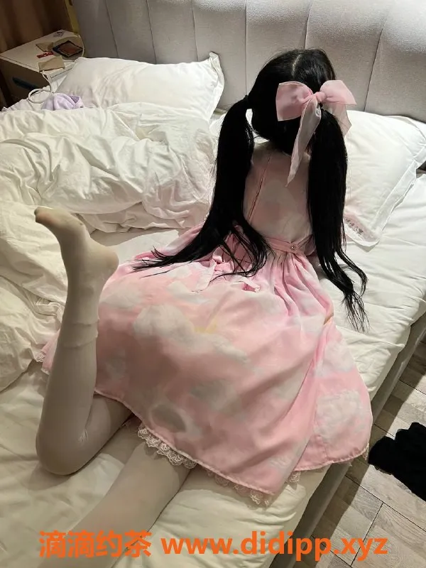 成都楼凤-成都妍妍20岁 排骨精身材 500元服务