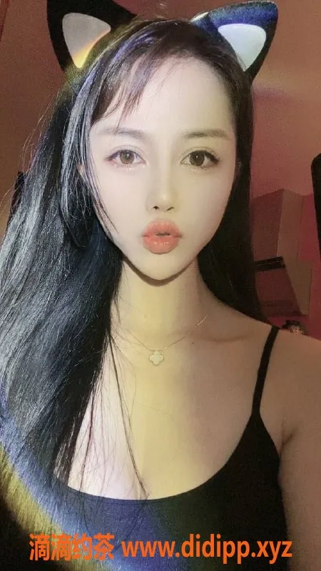 深圳楼凤-龙华安可，900元口爆深喉服务，超值体验！