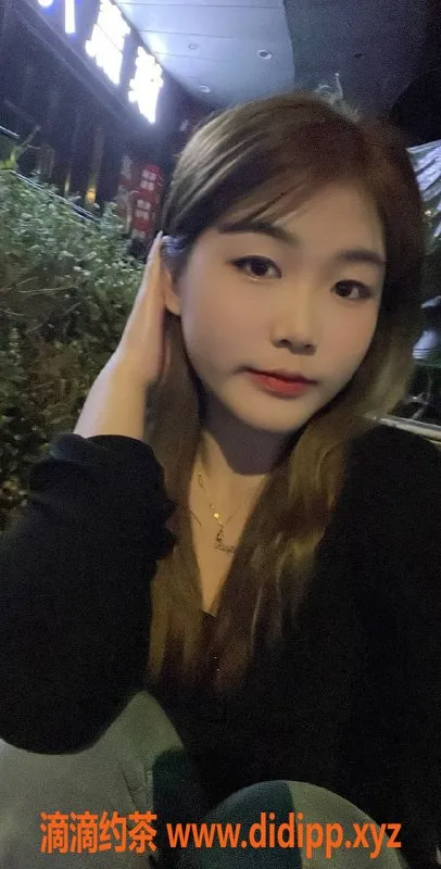 杭州上门服务-上城区19岁小鲁班，171cm火辣美女，亲密服务千元起