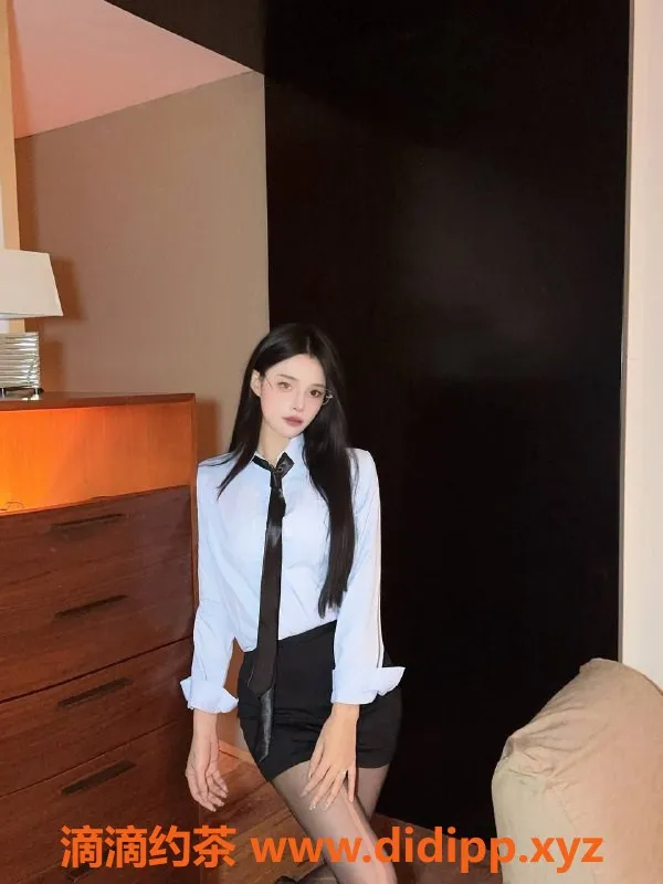 广州楼凤-天河大长腿御姐Yoyo，课费9P，视频验证