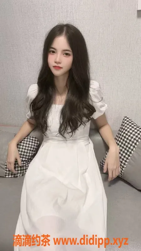 深圳楼凤-宝安漠漠，800起，舌吻鸳鸯浴体验不容错过