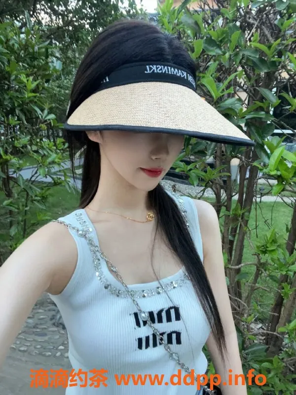 上海楼凤-静安嫩妹小蛋糕，166高46轻盈价格1300起