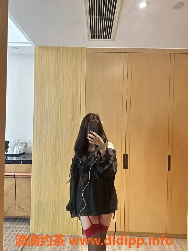 昆明楼凤-五华区晓晓，1500元可享受绝佳服务体验！