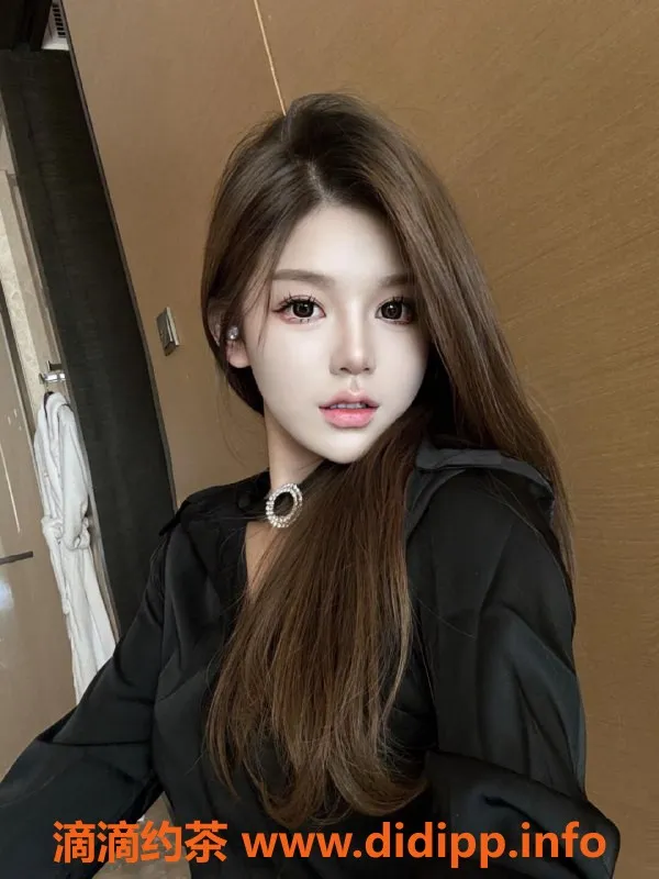 深圳楼凤-南山金米，1300元体验制服魅力