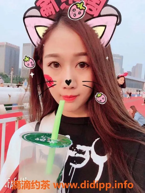 上海楼凤-普陀长寿路微胖妹子，颜值服务赞，500元/次