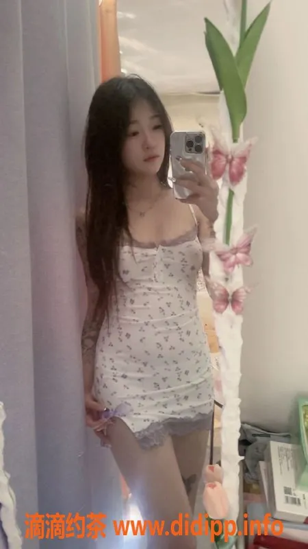 深圳楼凤-宝安艺涵，800元舌吻六九服务，超值体验！