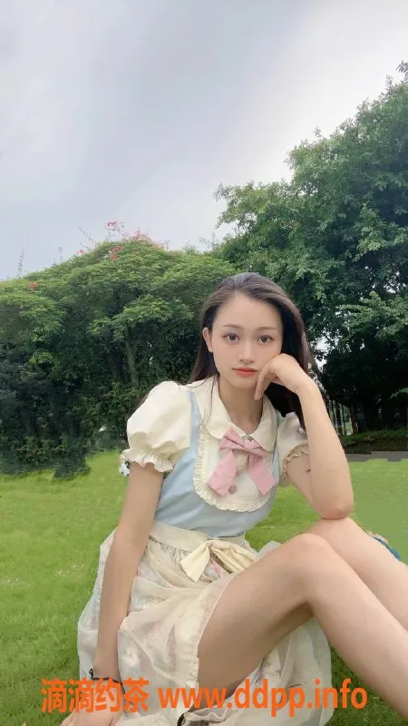 杭州楼凤-拱墅区小雅，18岁160cm，温柔可爱，让你重温初恋