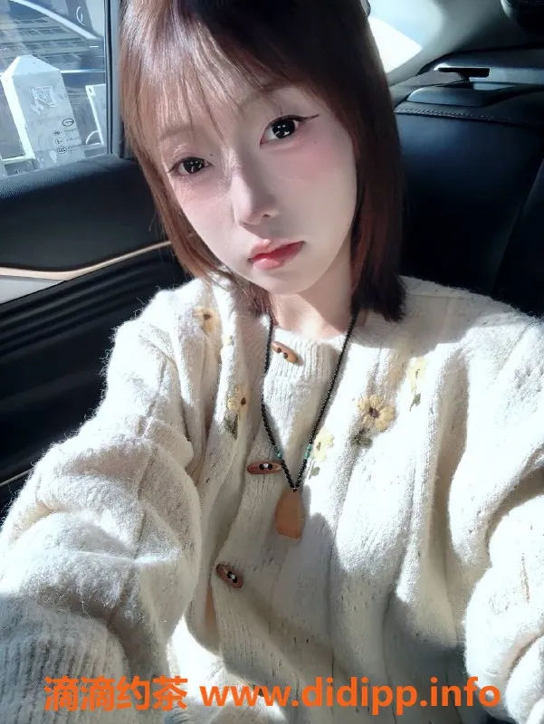 深圳楼凤-福田软软，1200元舌吻调情服务