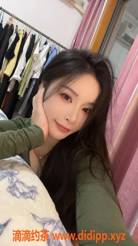 广州楼凤-天河御姐王曼妮，水费700p，长腿诱惑等你体验！