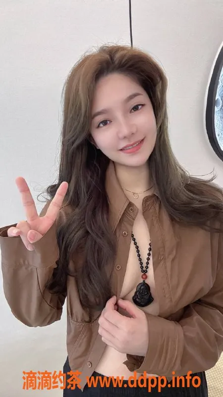 广州楼凤-佛山露露嫩妹服务 700p SM舌吻体验