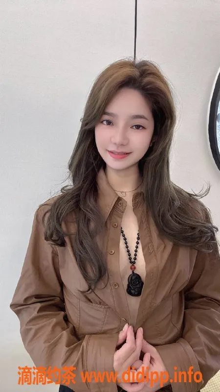 广州楼凤-佛山露露嫩妹服务 700p SM舌吻体验