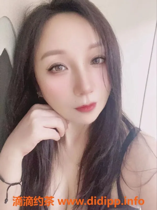 成都楼凤-成华区少妇颜燕，课时费灵活选择