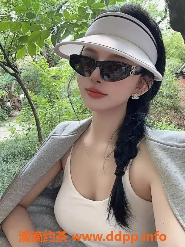 深圳楼凤-罗湖可可，500元环保服务，体验舌吻与六九