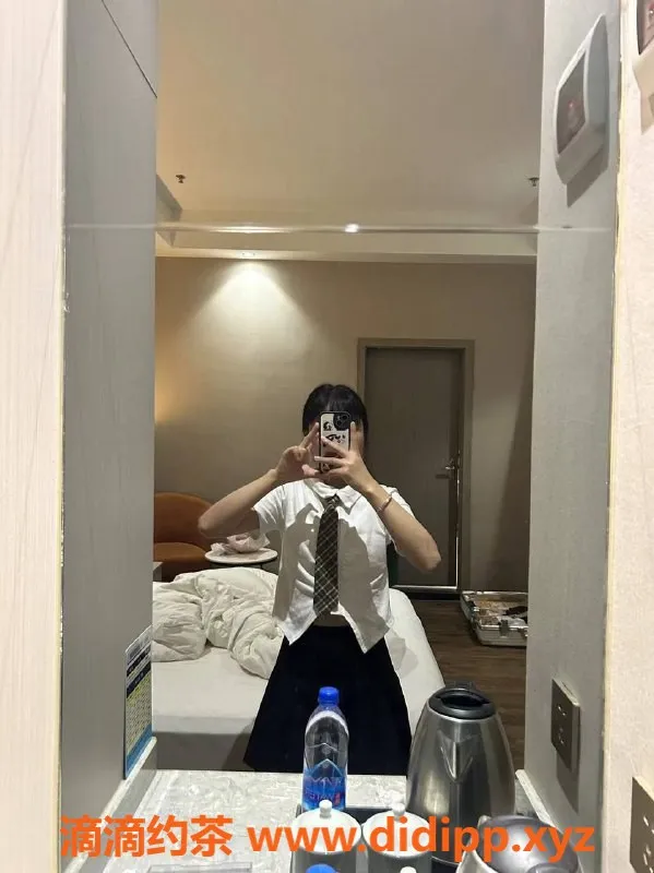 成都楼凤-成华区嫩妹佳馨，课时费超值6p 9pp