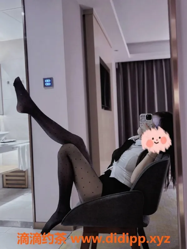 广州楼凤-天河嫩妹米露，长腿大胸只需700p