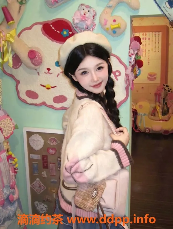 杭州楼凤-江苏小田，165cm白皙美腿，1400元/50分钟