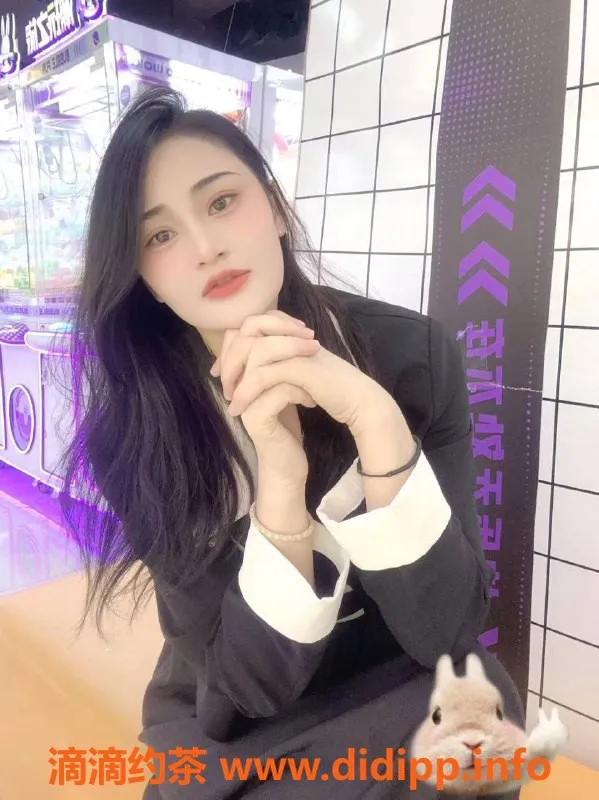 深圳楼凤-宝安梦雅，800元体验制服丝袜服务