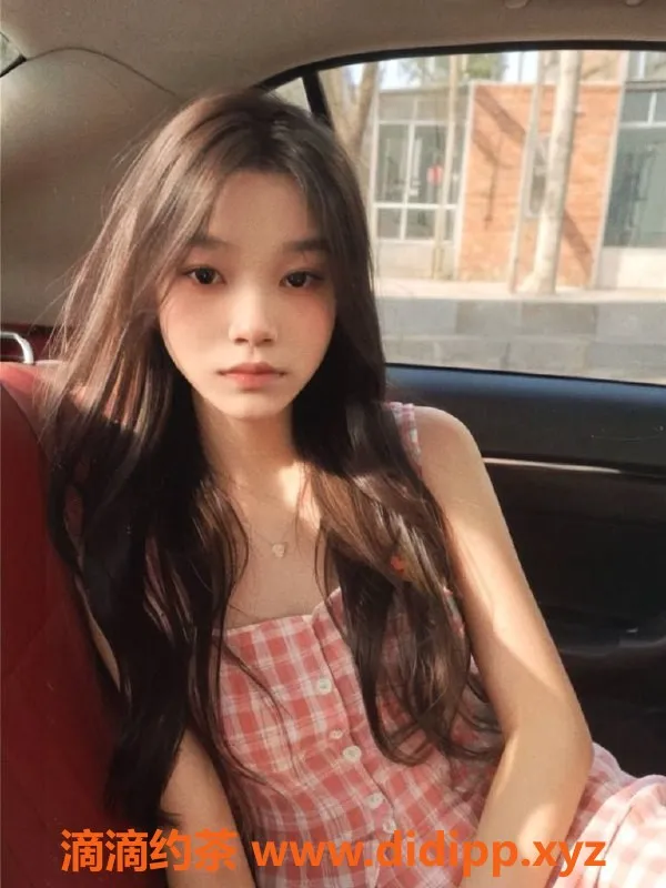 广州楼凤-天河嫩妹可可，6P双飞夜课等你来体验