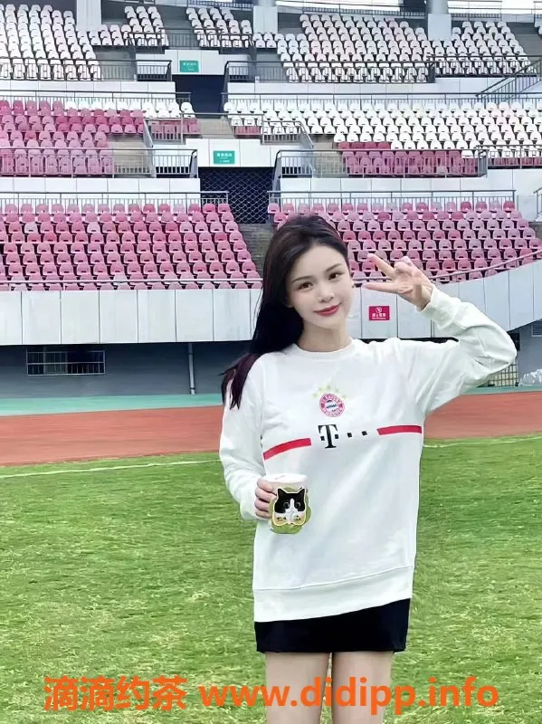 深圳楼凤-南山可儿，价格1300元起，性感服务等你来体验