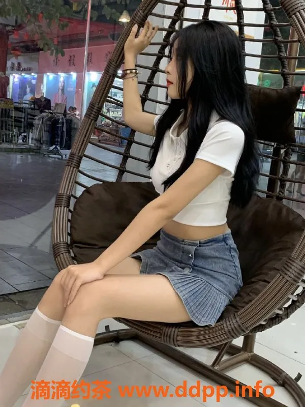 广州楼凤-天河嫩妹船船，长腿撩人，课费7P