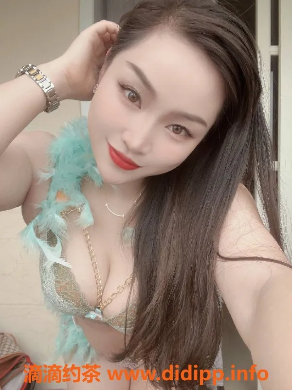 杭州楼凤-杭州小乔，27岁微胖少妇，自然胸围38C