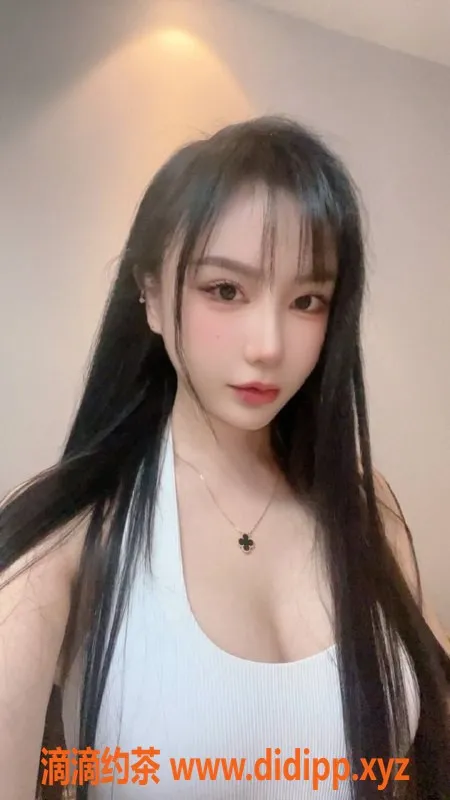 杭州楼凤-萧山巨乳御姐玥玥，激情舌吻69服务等你来撩