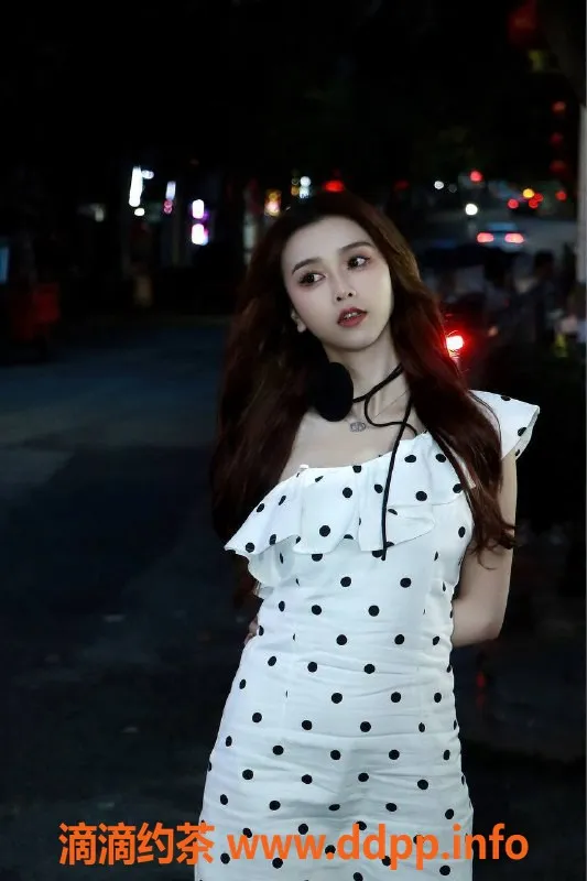 深圳楼凤-龙华周周，1200元起，服务多样，视频验证