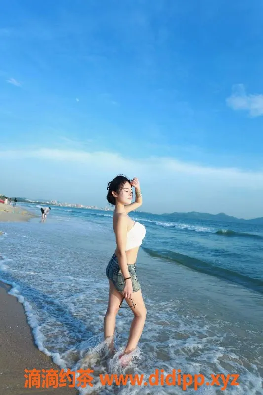 广州楼凤-天河嫩妹楠娜，8P视频验证，尽享舌吻与大长腿