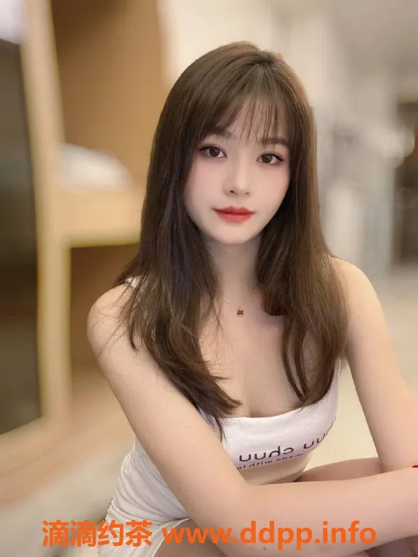 昆明楼凤-官渡区嫩妹诗诗1000元起，视频验证保证真实