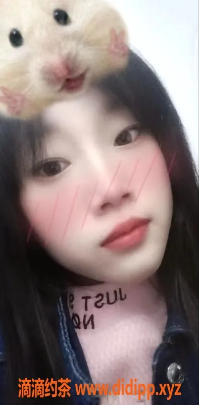 昆明楼凤-小茵，身高165，胸围34B，性价比高服务好！