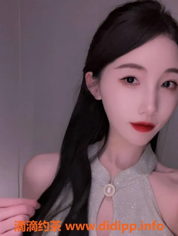 杭州楼凤-拱墅小艺95年美女，60分钟只需半6！