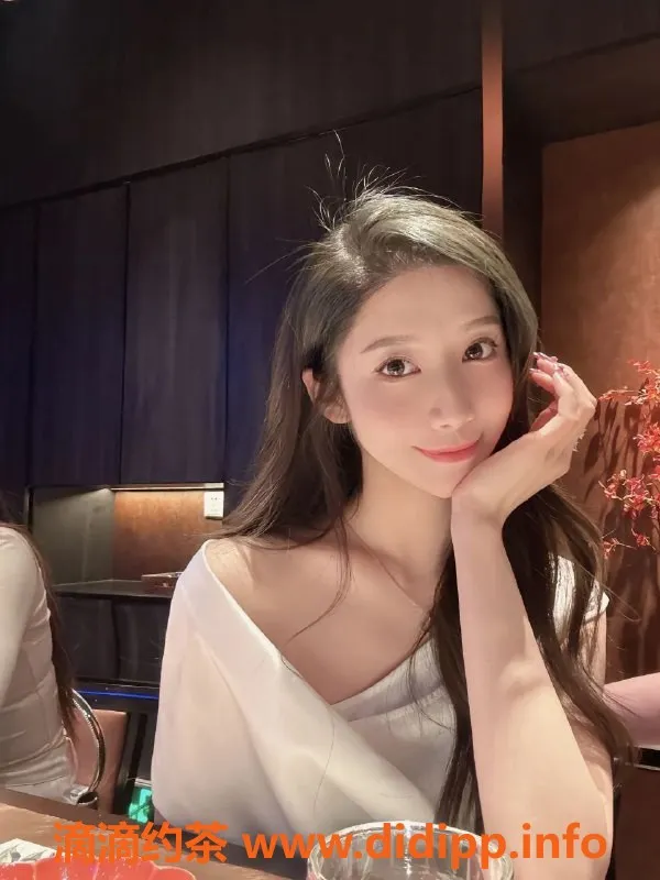 广州楼凤-天河御姐欧阳妮妮，长腿诱惑，7P服务！