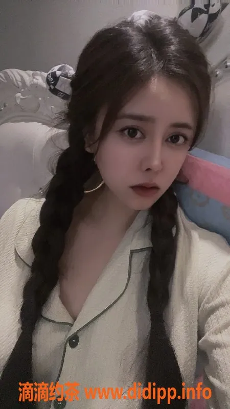 杭州楼凤-拱墅区维维，160cm 45kg C杯，800元体验