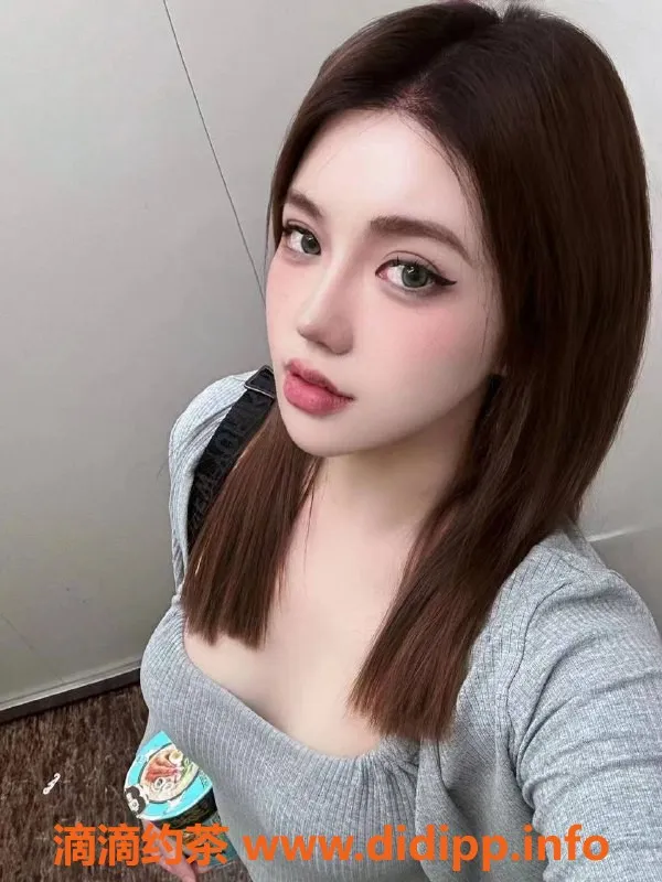 上海楼凤-静安朱丽叶，168身高D胸，颜值爆表