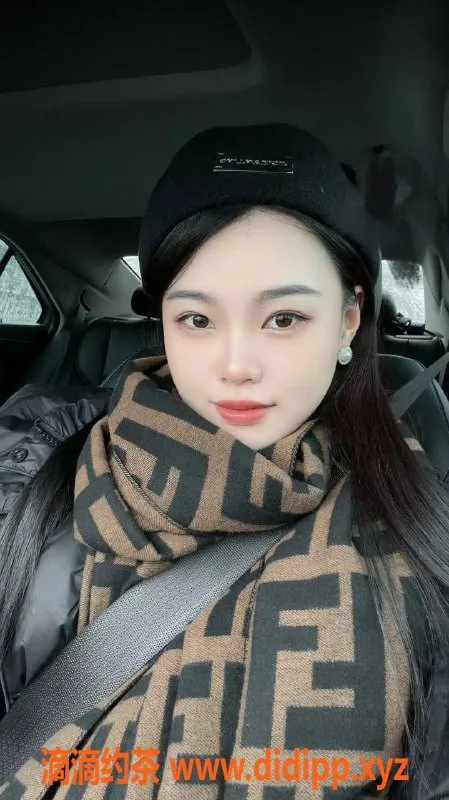 长沙楼凤-开福苗苗 22岁 163cm 36C 600p起带你体验无套服务