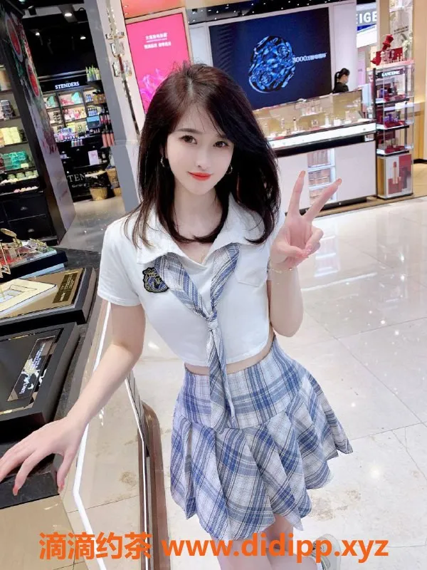 广州楼凤-白云地区小鱼儿-夜课、舌吻，8P价位