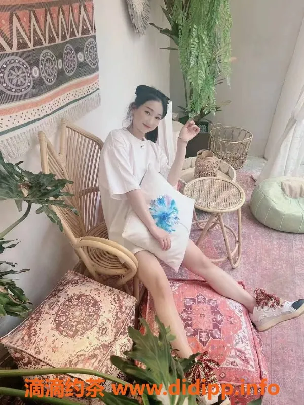 杭州楼凤资源信息,滨江区李旖旎老师，26岁165，50kg，胸围C，服务超赞！